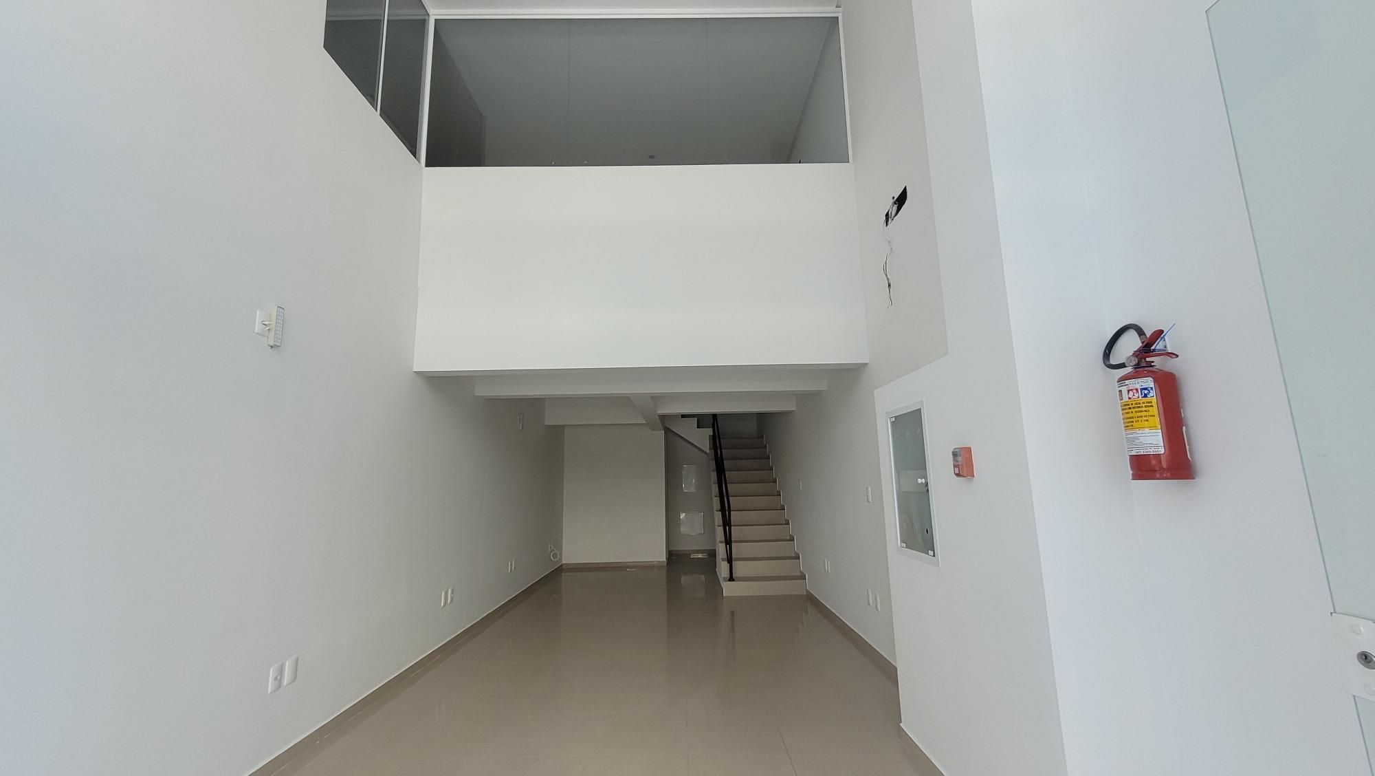 Conjunto Comercial-Sala à venda com 1 quarto, 100m² - Foto 1