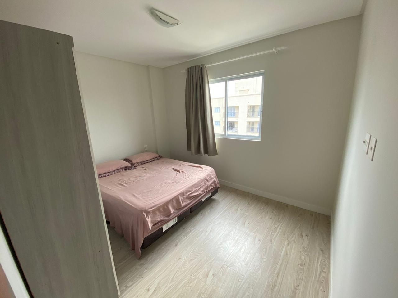 Apartamento à venda com 2 quartos, 77m² - Foto 11