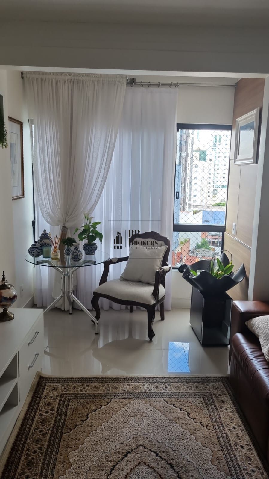 Apartamento à venda com 2 quartos, 80m² - Foto 2