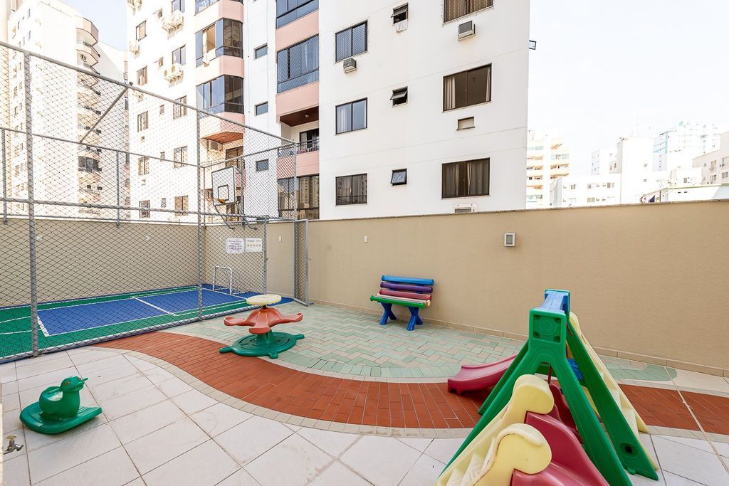 Apartamento à venda com 3 quartos, 168m² - Foto 15