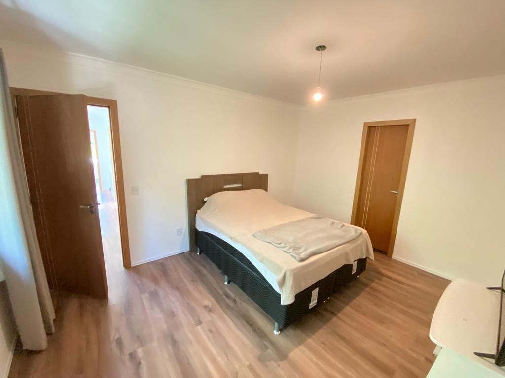 Casa à venda com 3 quartos, 237m² - Foto 6