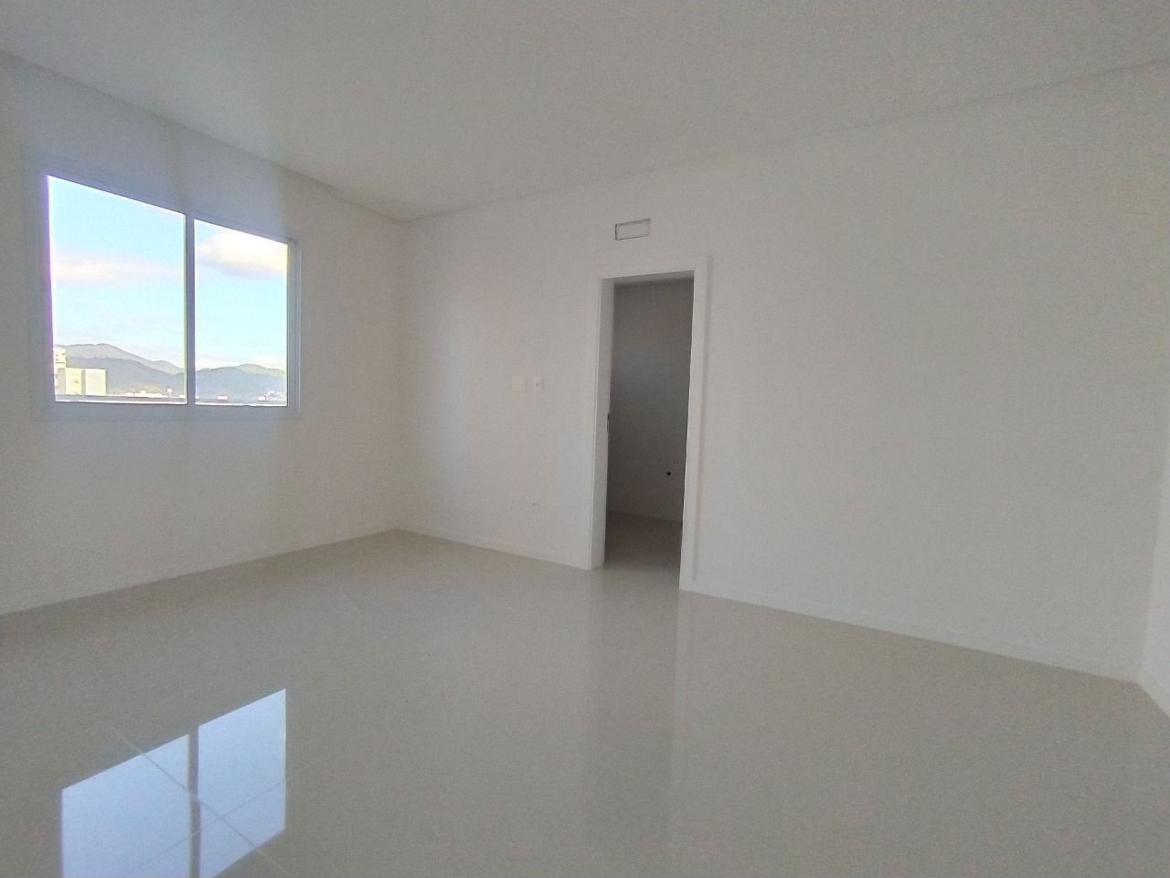 Apartamento à venda com 3 quartos, 134m² - Foto 21