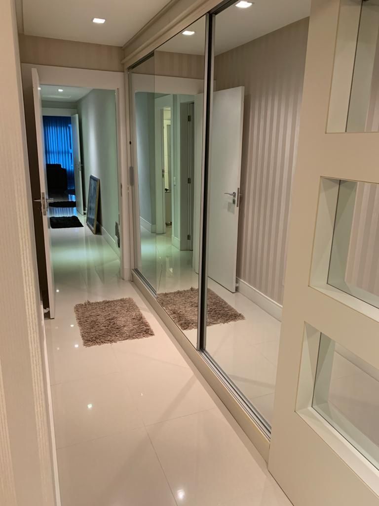 Apartamento à venda com 3 quartos, 177m² - Foto 3