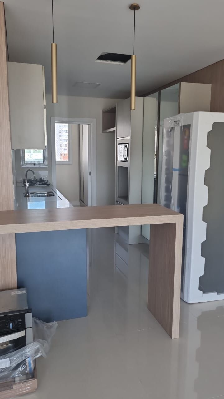 Apartamento para alugar com 4 quartos, 140m² - Foto 5