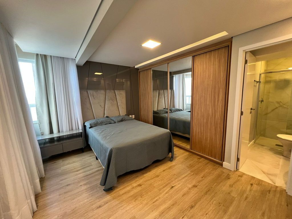 Cobertura à venda com 5 quartos, 240m² - Foto 4