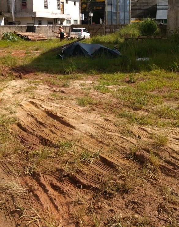 Terreno à venda, 798m² - Foto 1