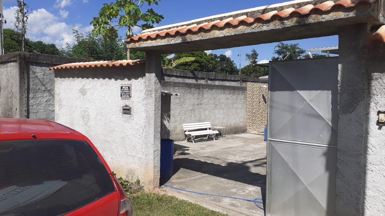 Casas à venda em Jardim Imbariê,