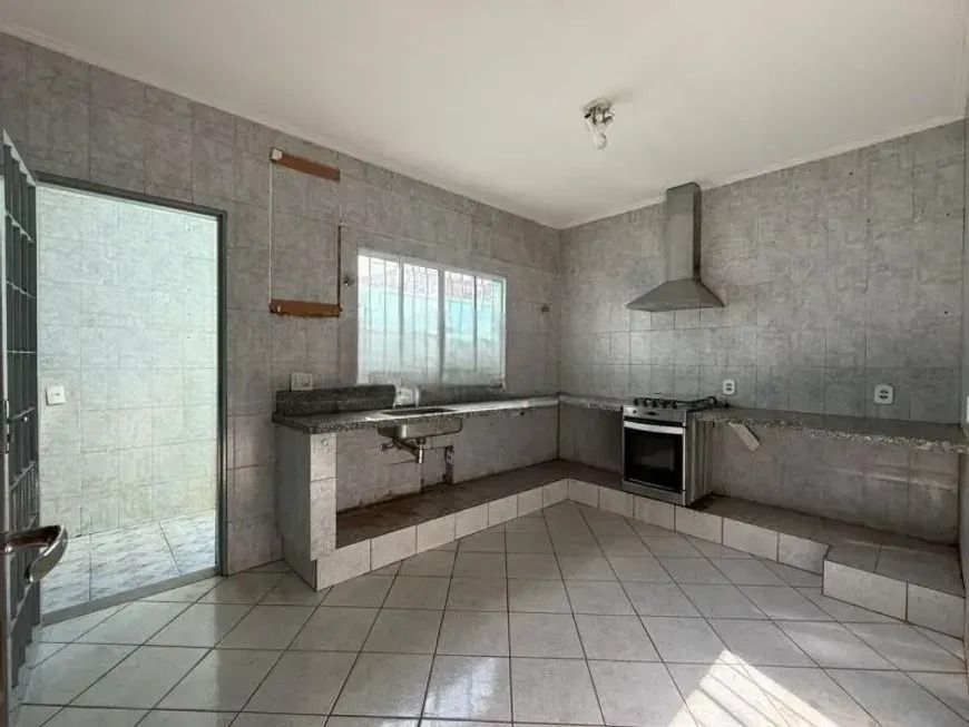 Casa no Ribeirânia — miniatura 4