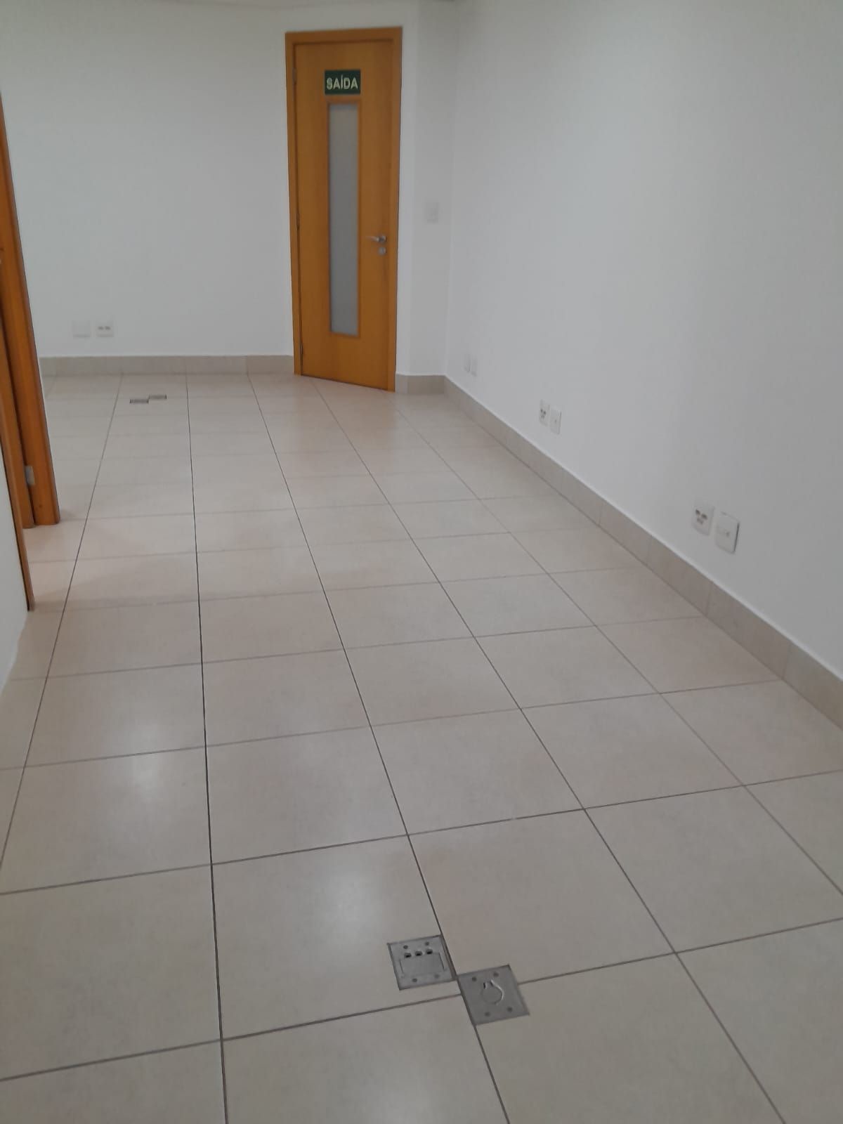 Sala Comercial no Jardim Califórnia — miniatura 4