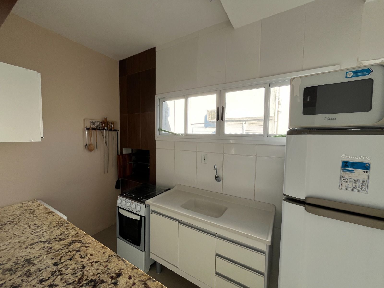 Apartamento para alugar com 3 quartos, 83m² - Foto 9