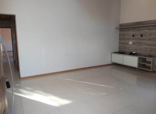 Casa à venda com 2 quartos, 450m² - Foto 8