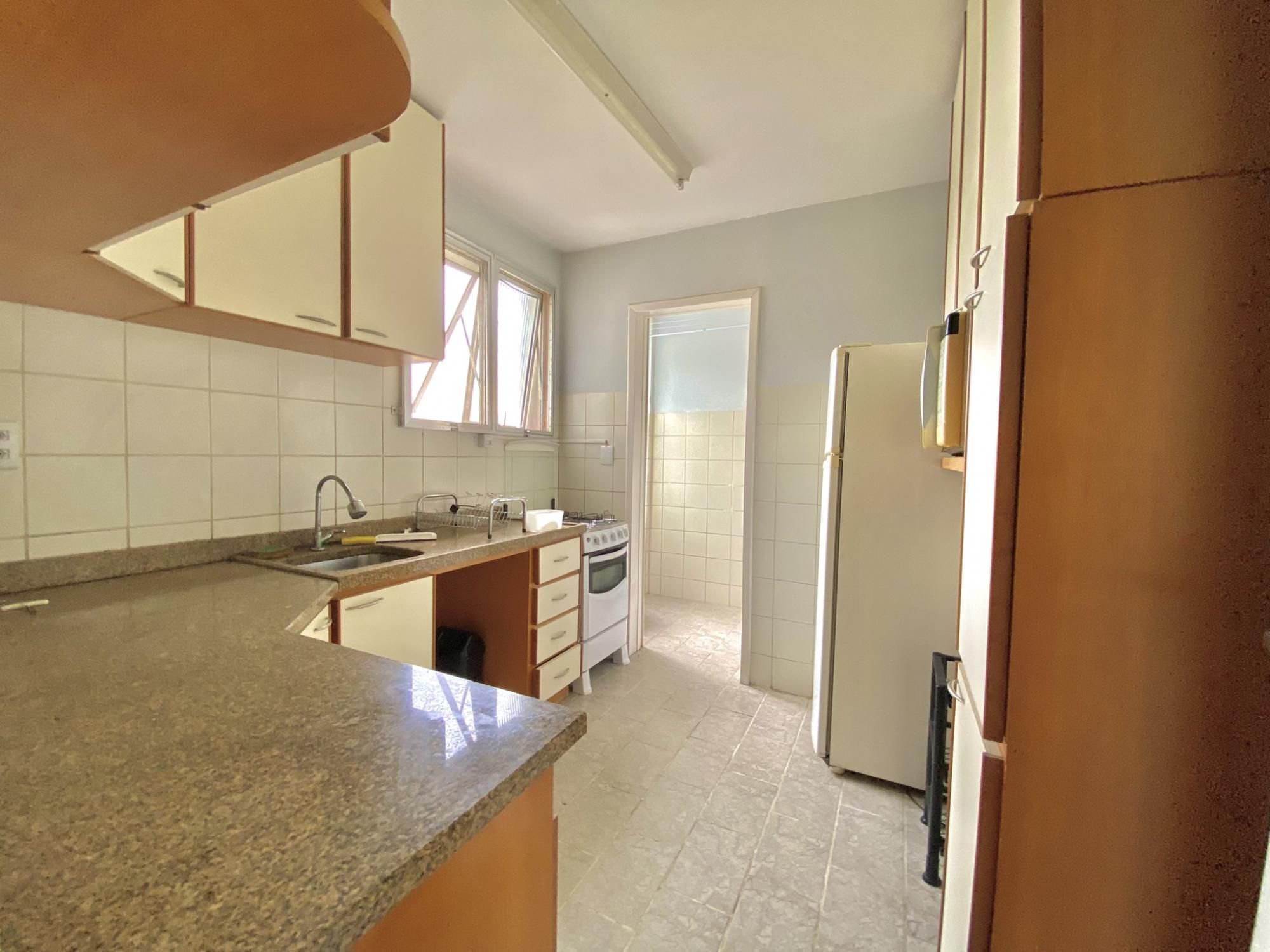 Apartamento à venda com 3 quartos, 92m² - Foto 4