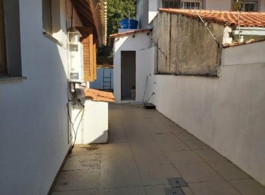 Casa à venda com 2 quartos, 450m² - Foto 17