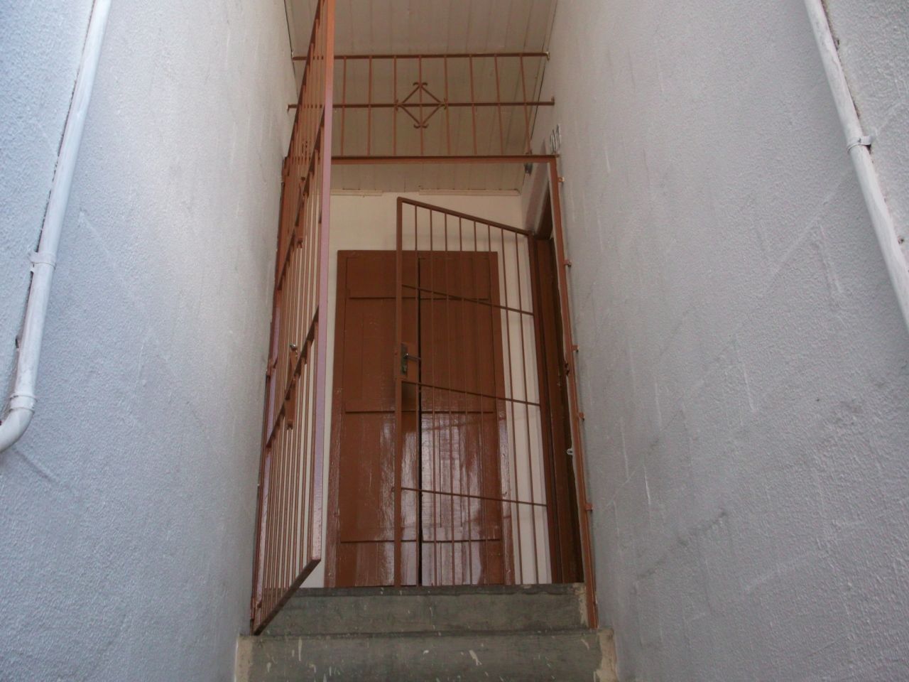 Apartamento à venda com 1 quarto, 42m² - Foto 2