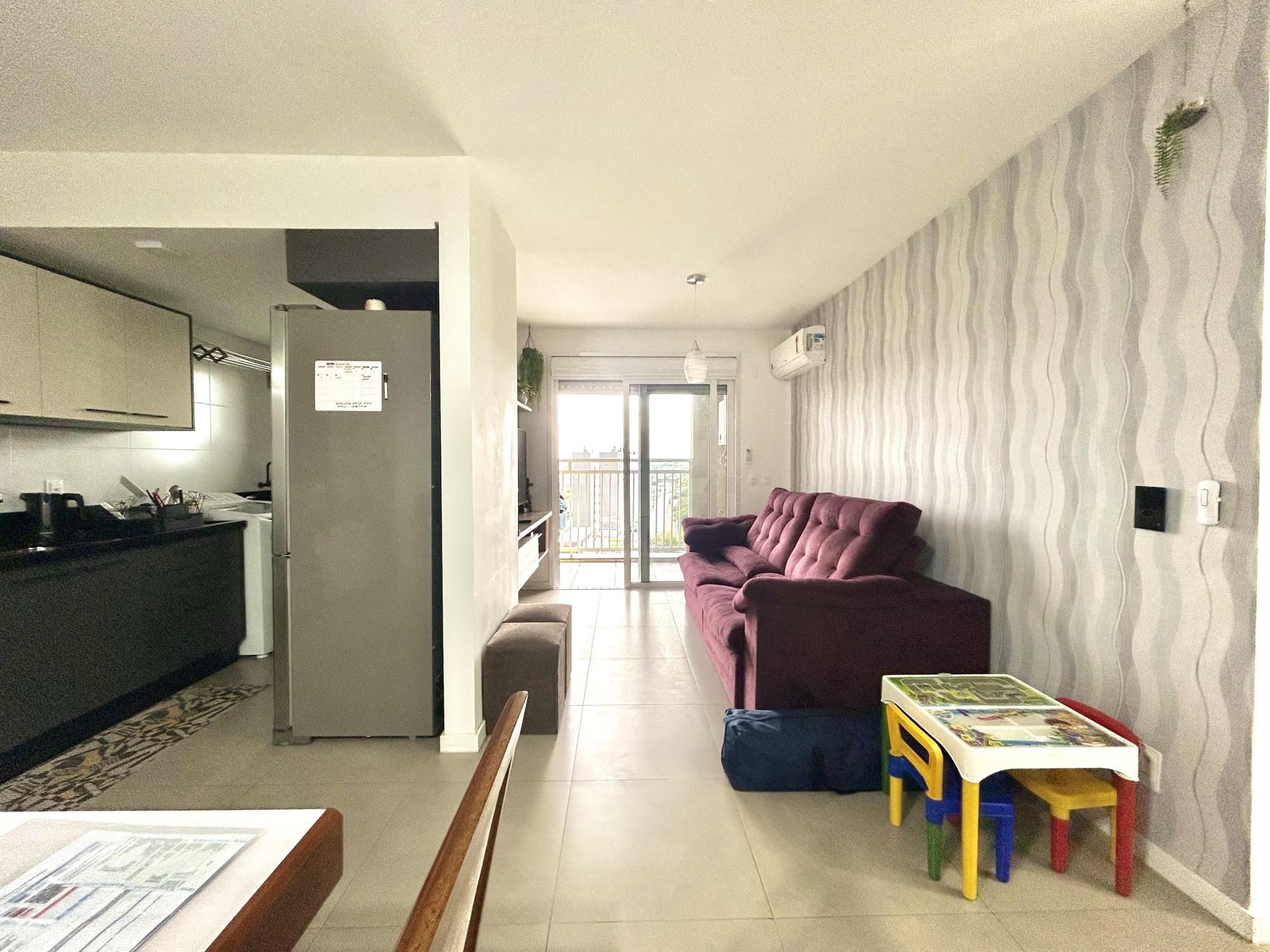 Apartamento à venda com 2 quartos, 69m² - Foto 1