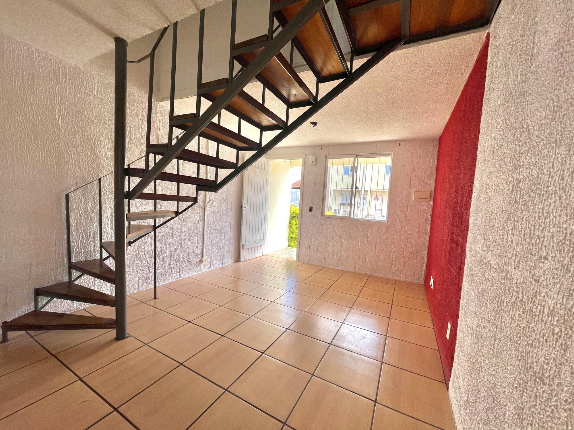 Casa de Condomínio à venda com 4 quartos, 80m² - Foto 2