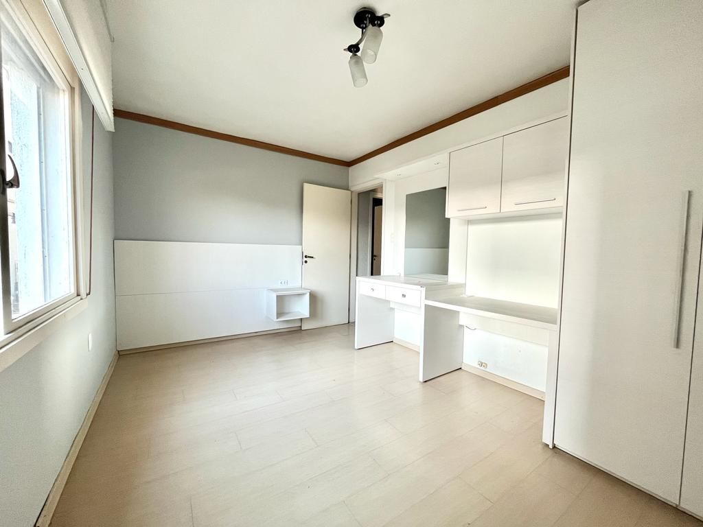 Apartamento à venda com 3 quartos, 124m² - Foto 10