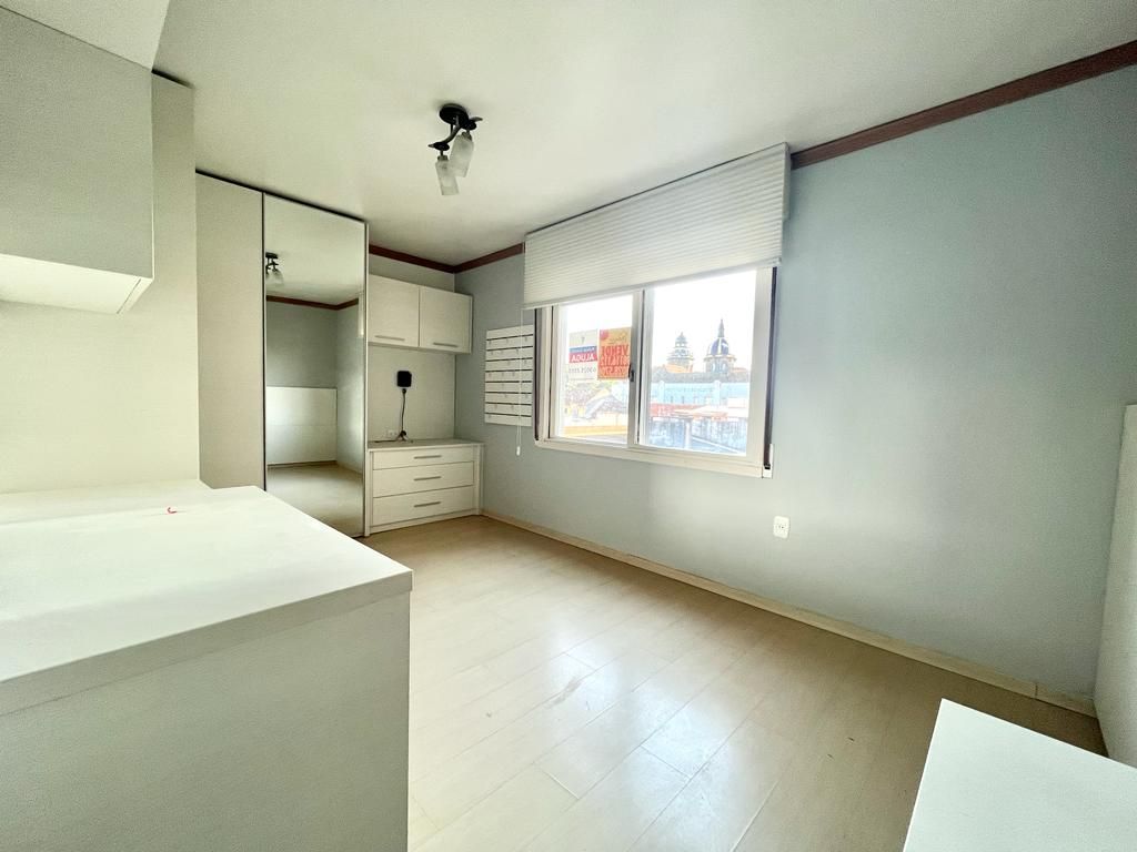 Apartamento à venda com 3 quartos, 124m² - Foto 9