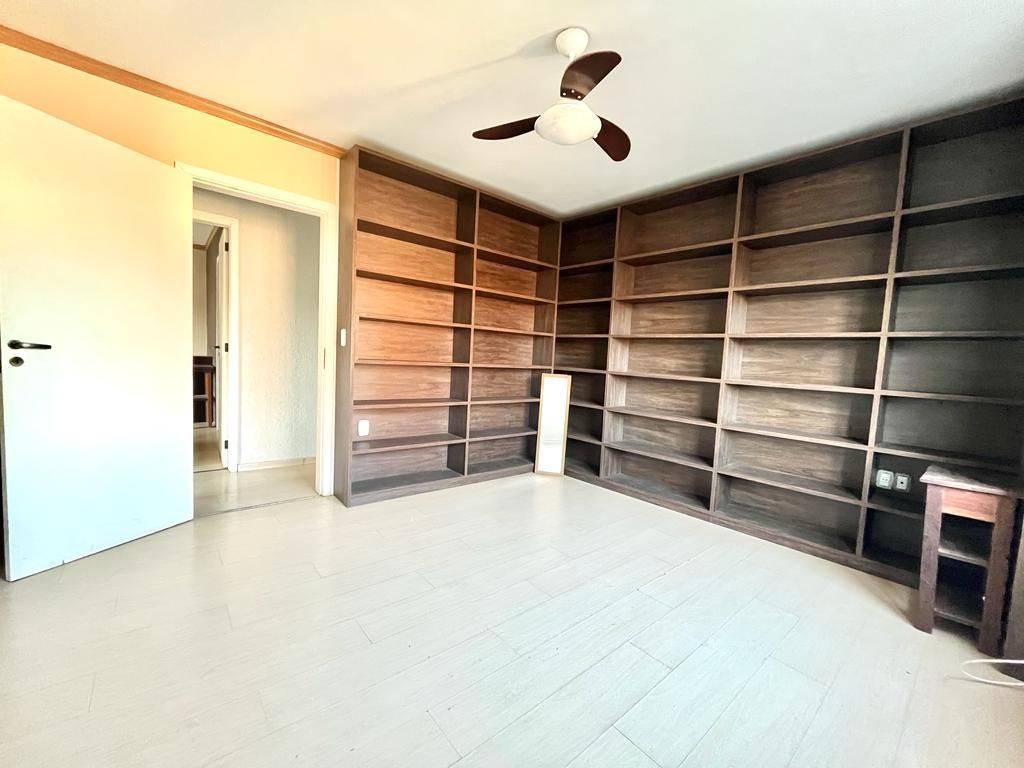 Apartamento à venda com 3 quartos, 124m² - Foto 4