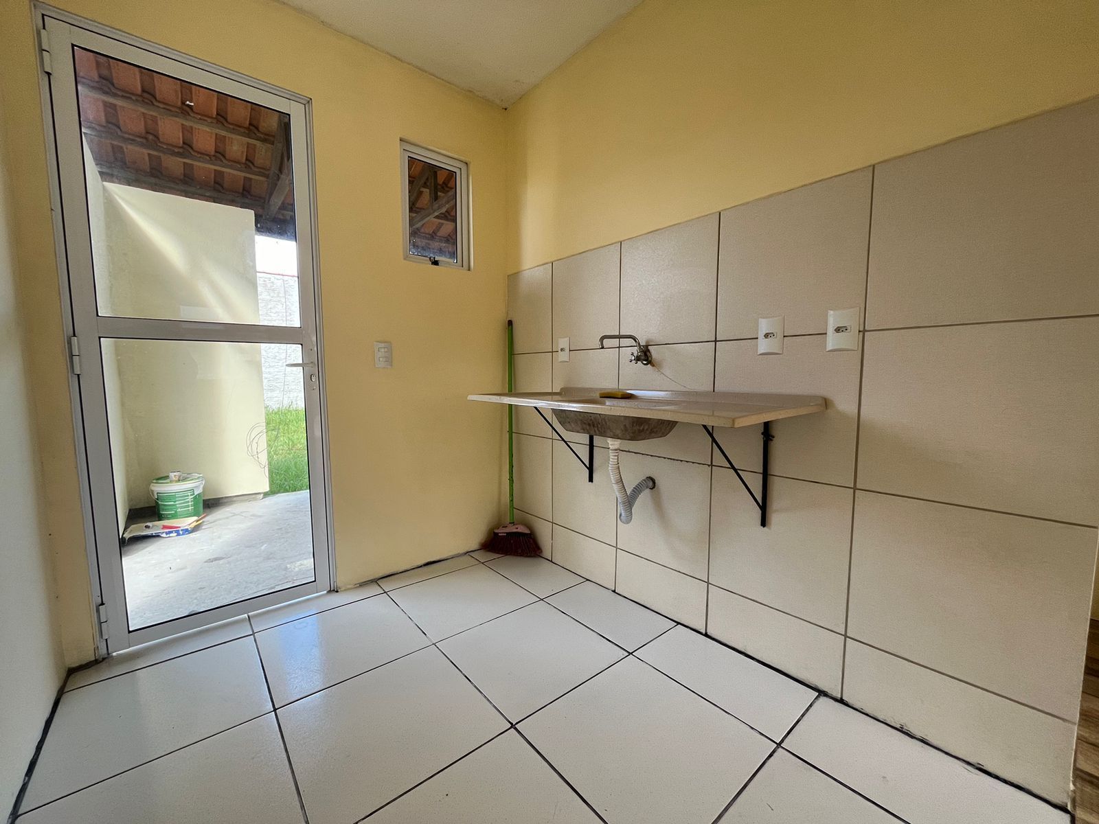 Casa de Condomínio para alugar com 2 quartos, 1m² - Foto 3