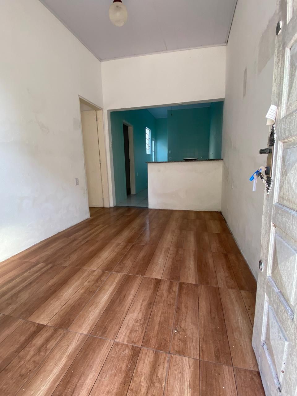 Casa para alugar com 2 quartos, 53m² - Foto 2