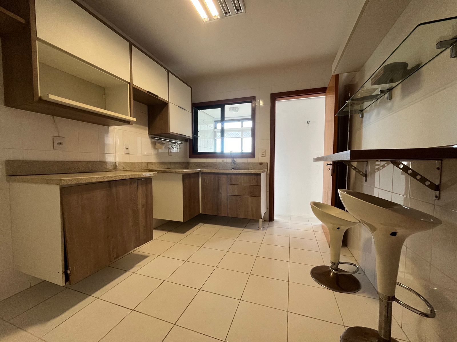 Apartamento para alugar com 3 quartos, 114m² - Foto 6