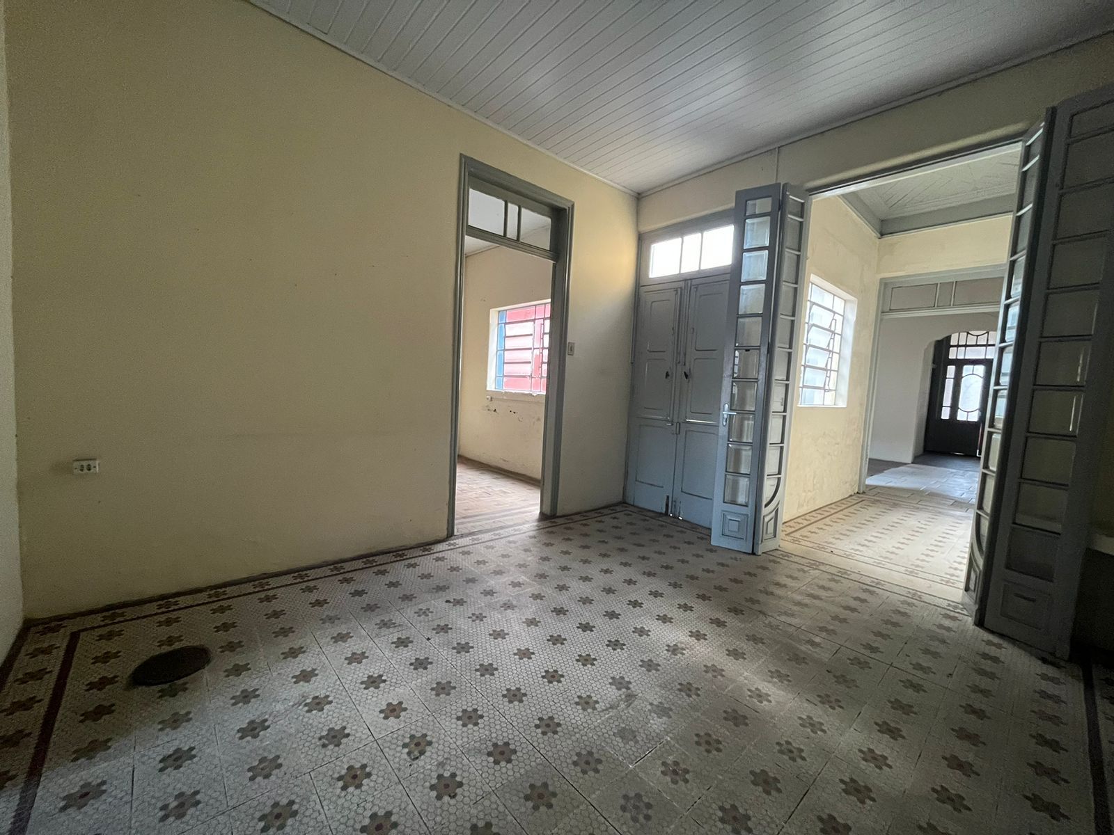 Casa, 7 quartos, 264 m² - Foto 4