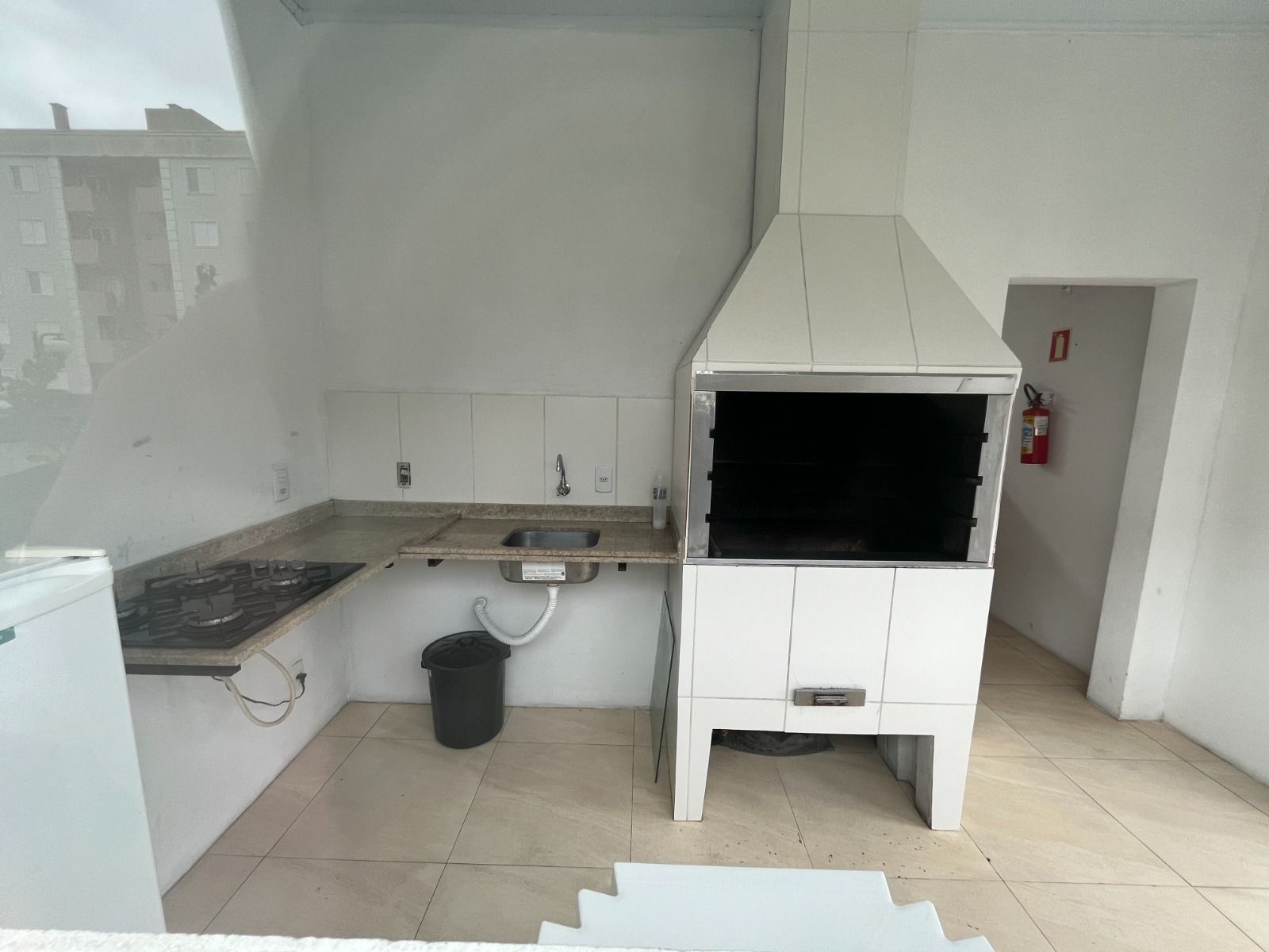 Apartamento para alugar com 2 quartos, 1m² - Foto 11