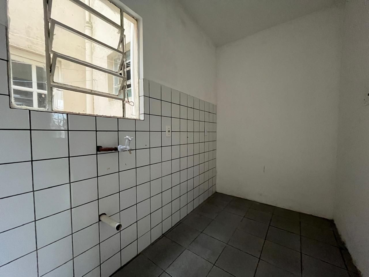 Apartamento para alugar com 1 quarto, 48m² - Foto 11