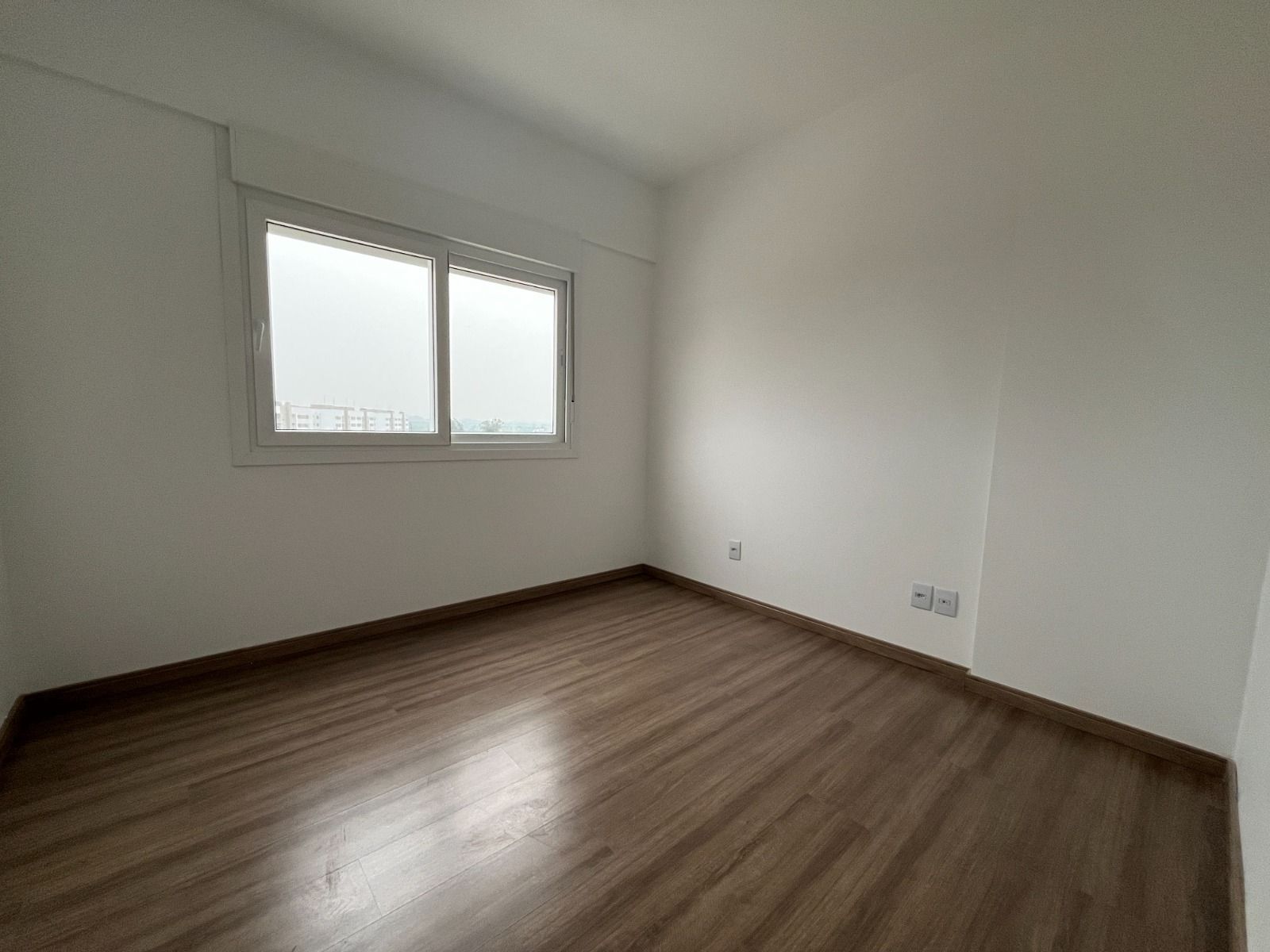 Apartamento para alugar com 3 quartos, 112m² - Foto 13