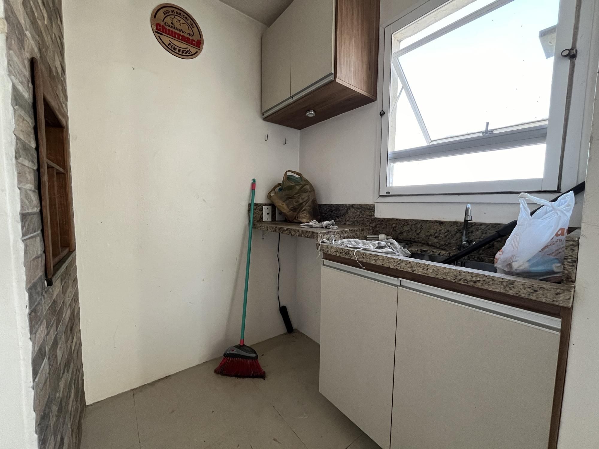 Apartamento para alugar com 2 quartos, 68m² - Foto 11