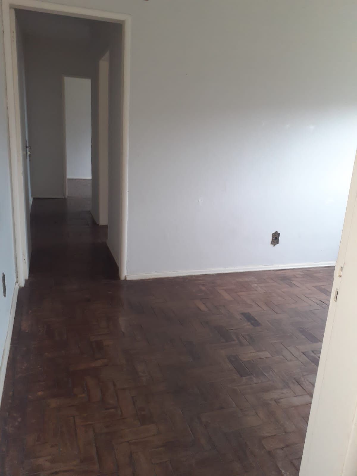 Apartamento à venda com 2 quartos, 68m² - Foto 3