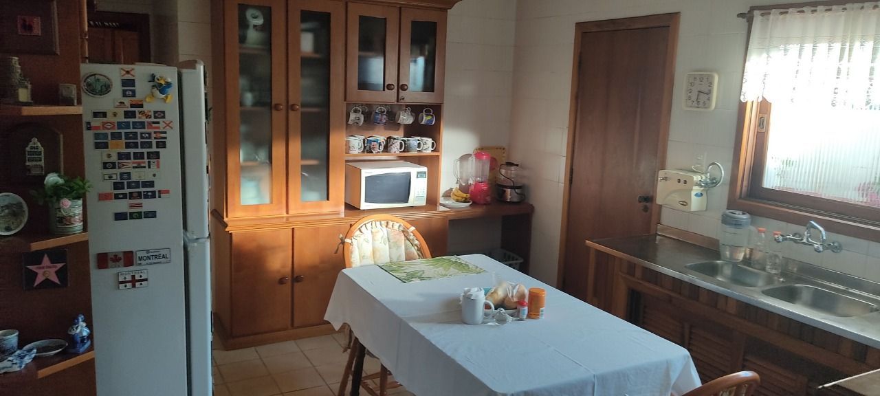 Apartamento à venda com 3 quartos, 200m² - Foto 6