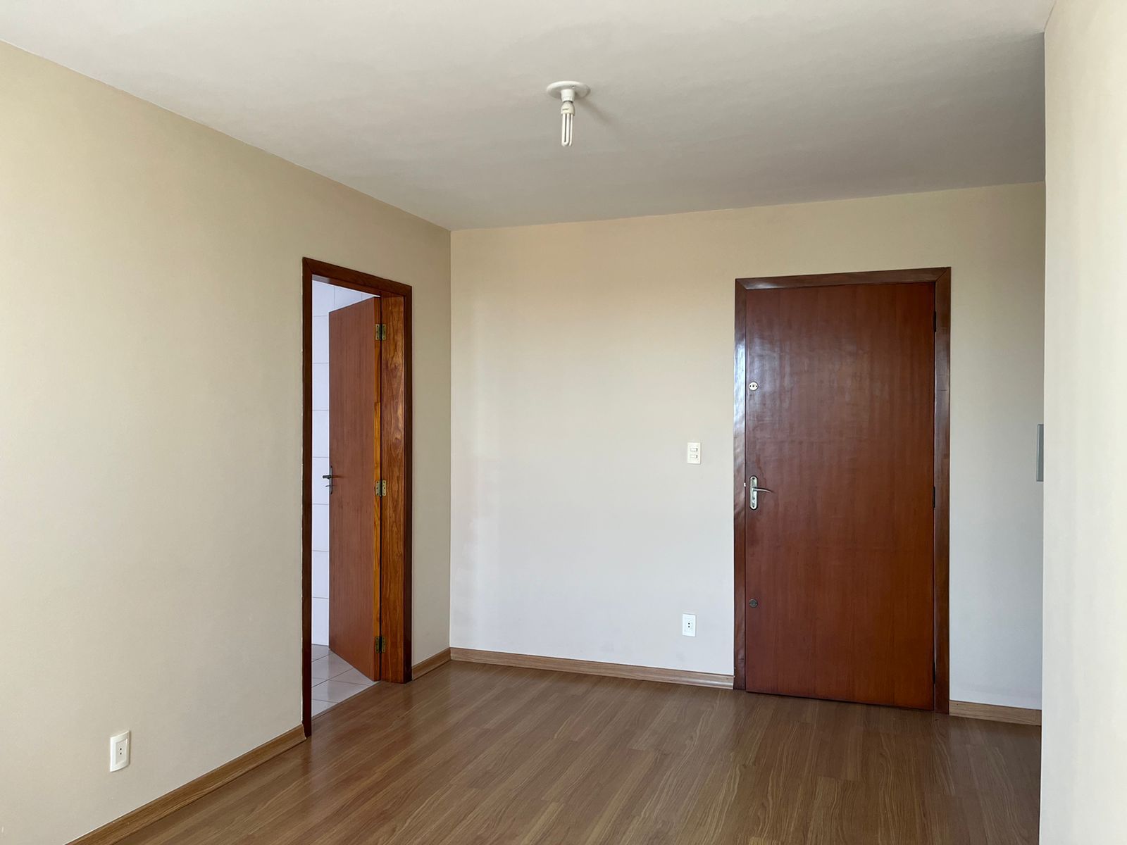 Apartamento para alugar com 2 quartos, 59m² - Foto 3