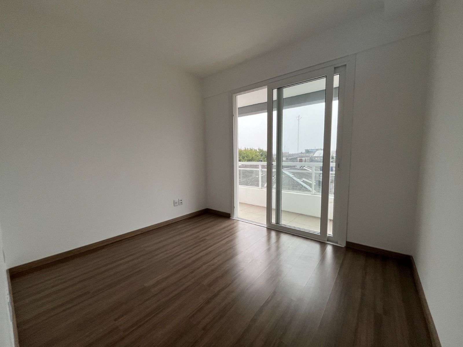 Apartamento para alugar com 3 quartos, 112m² - Foto 11