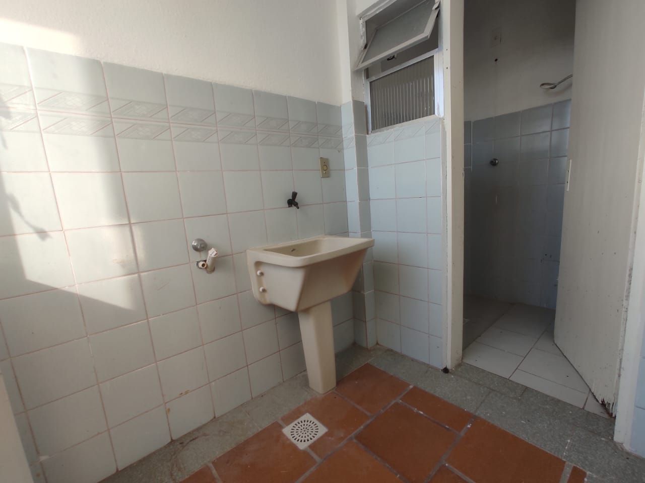 Apartamento para alugar com 2 quartos, 80m² - Foto 9