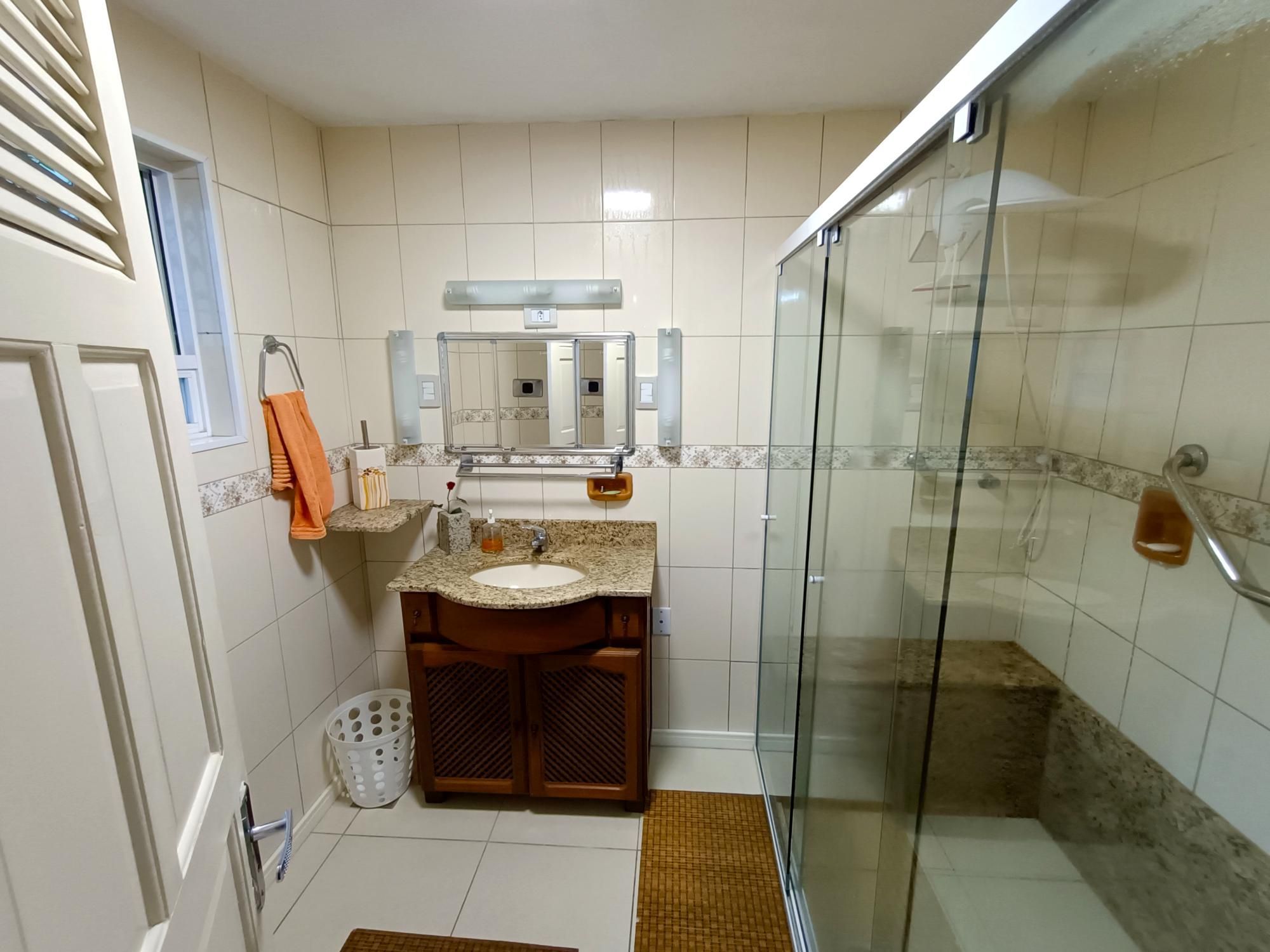 Casa, 4 quartos, 254 m² - Foto 23