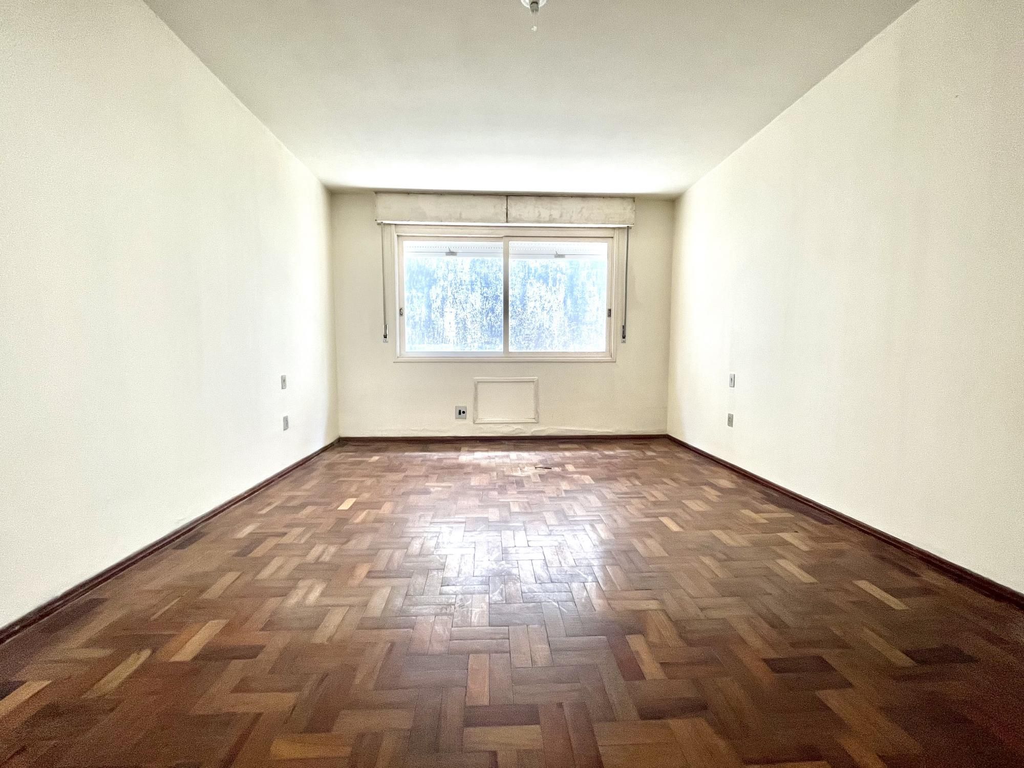 Casa à venda com 3 quartos, 216m² - Foto 11