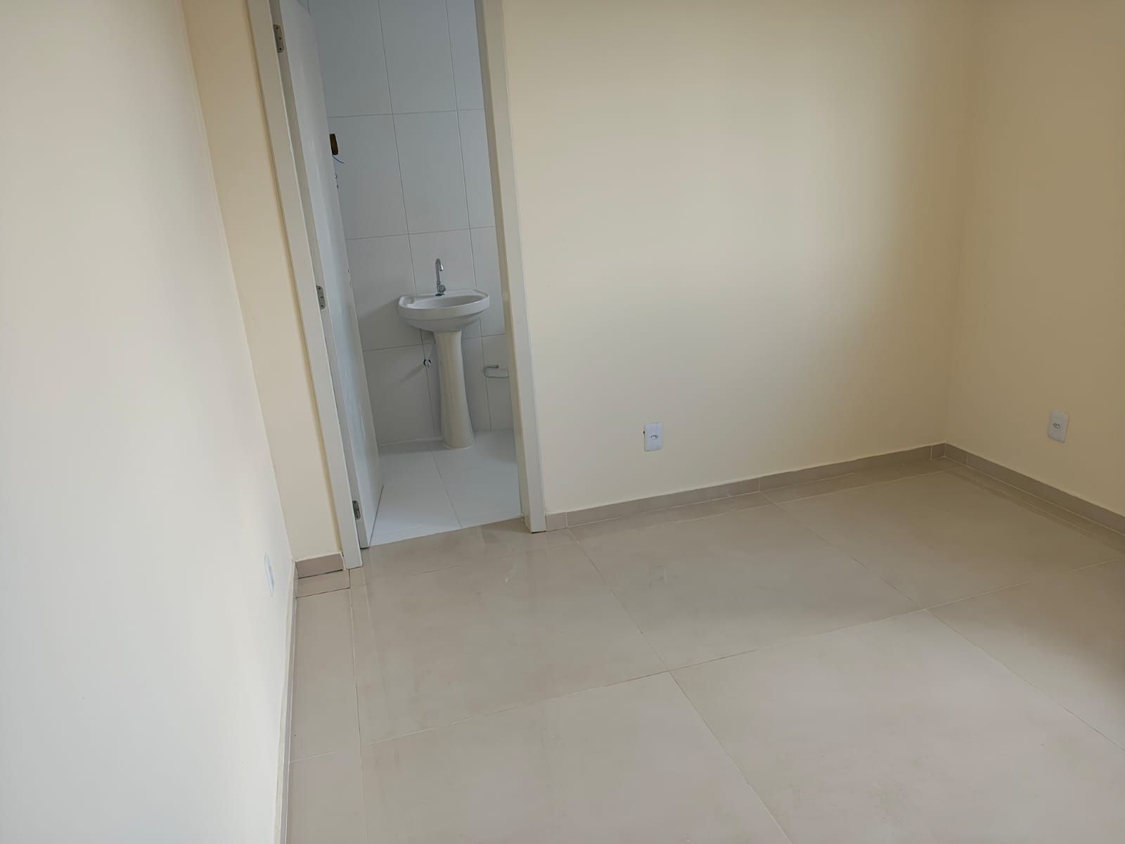 Casa à venda com 2 quartos, 92m² - Foto 11