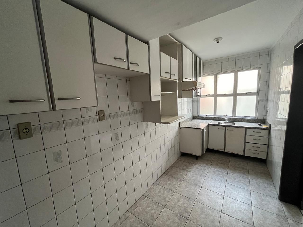 Apartamento à venda com 3 quartos, 101m² - Foto 4