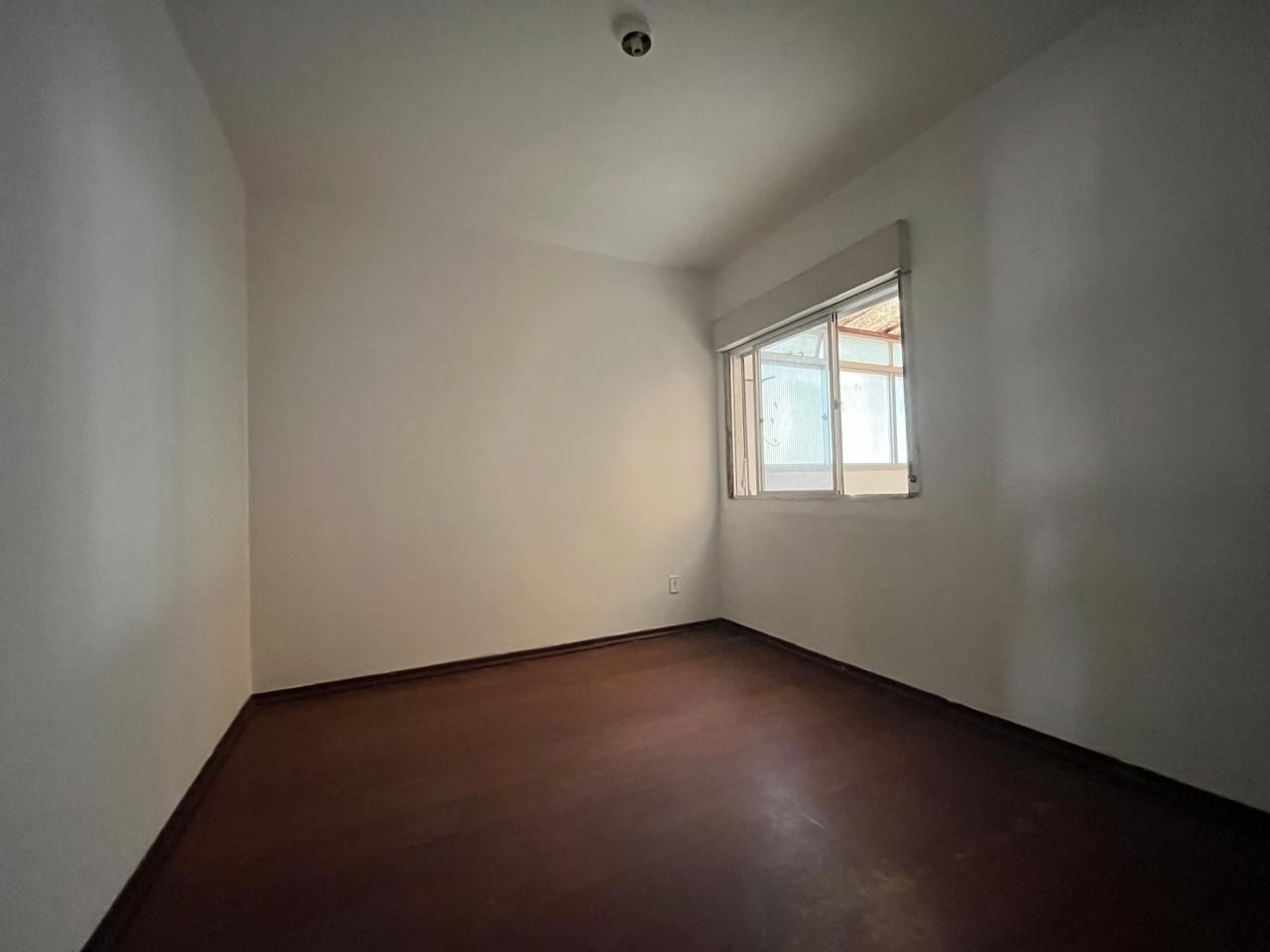 Apartamento à venda com 3 quartos, 101m² - Foto 8