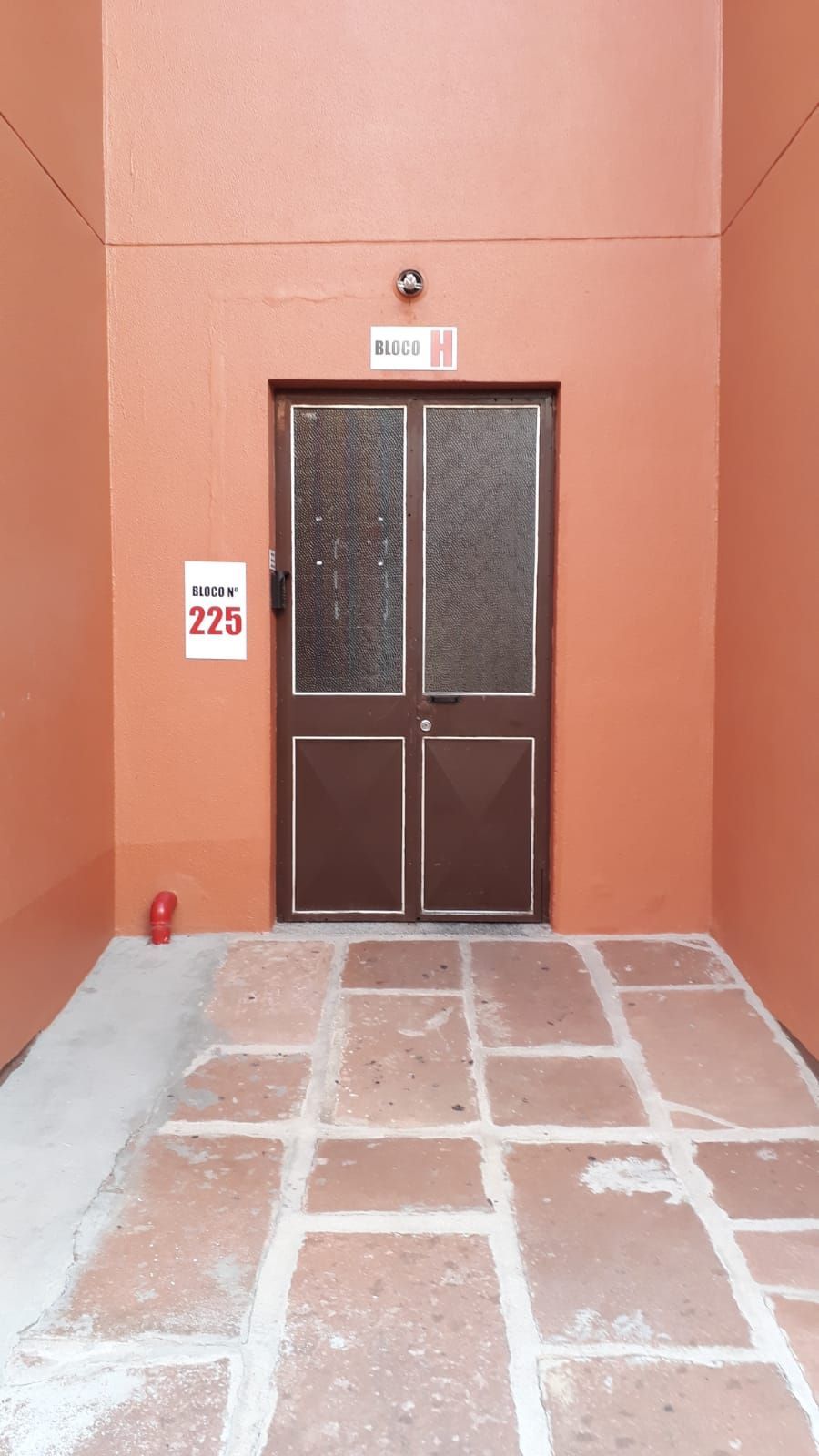 Apartamento à venda com 2 quartos, 54m² - Foto 2