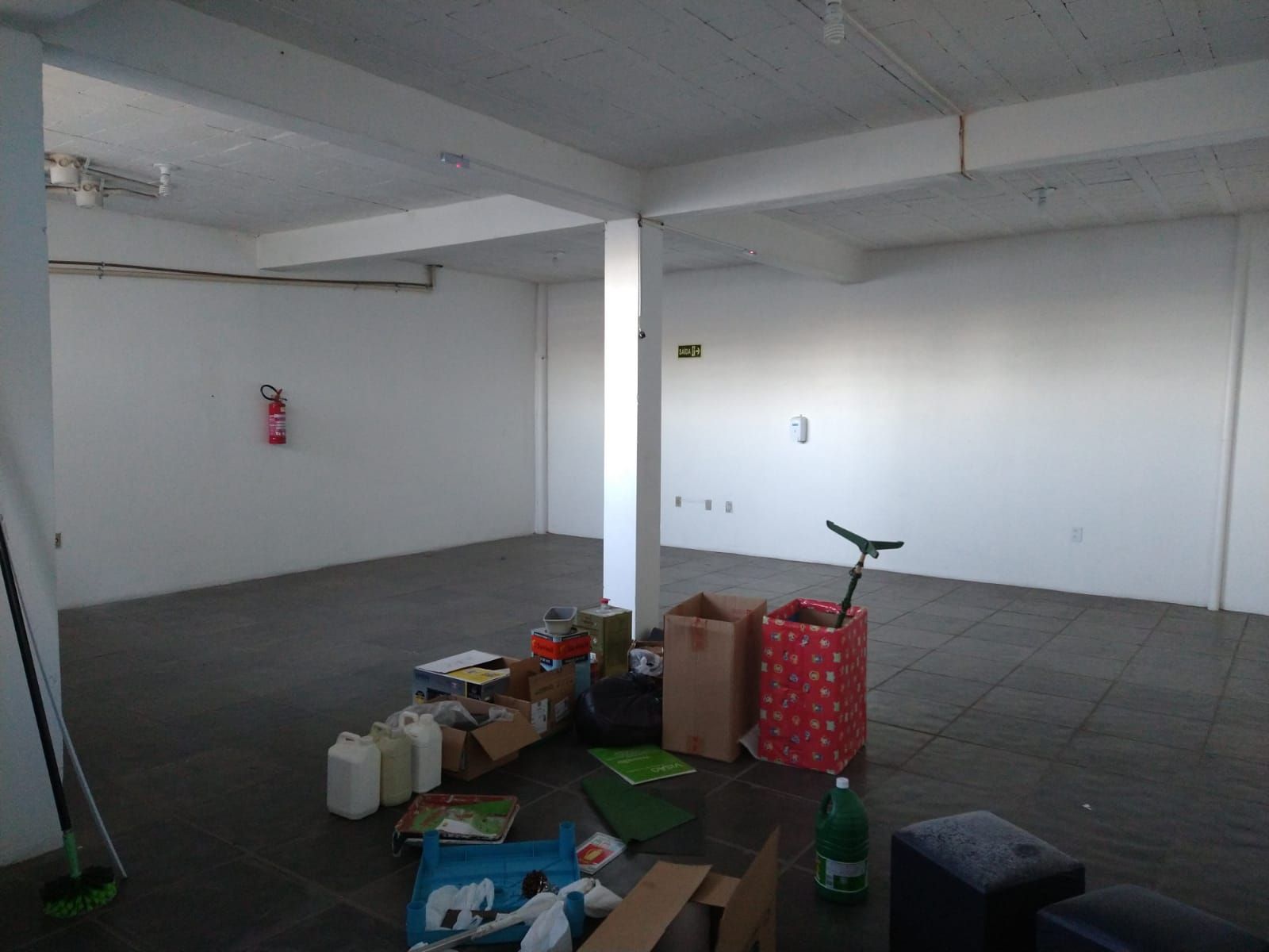 Loja-Salão para alugar com 3 quartos, 360m² - Foto 2