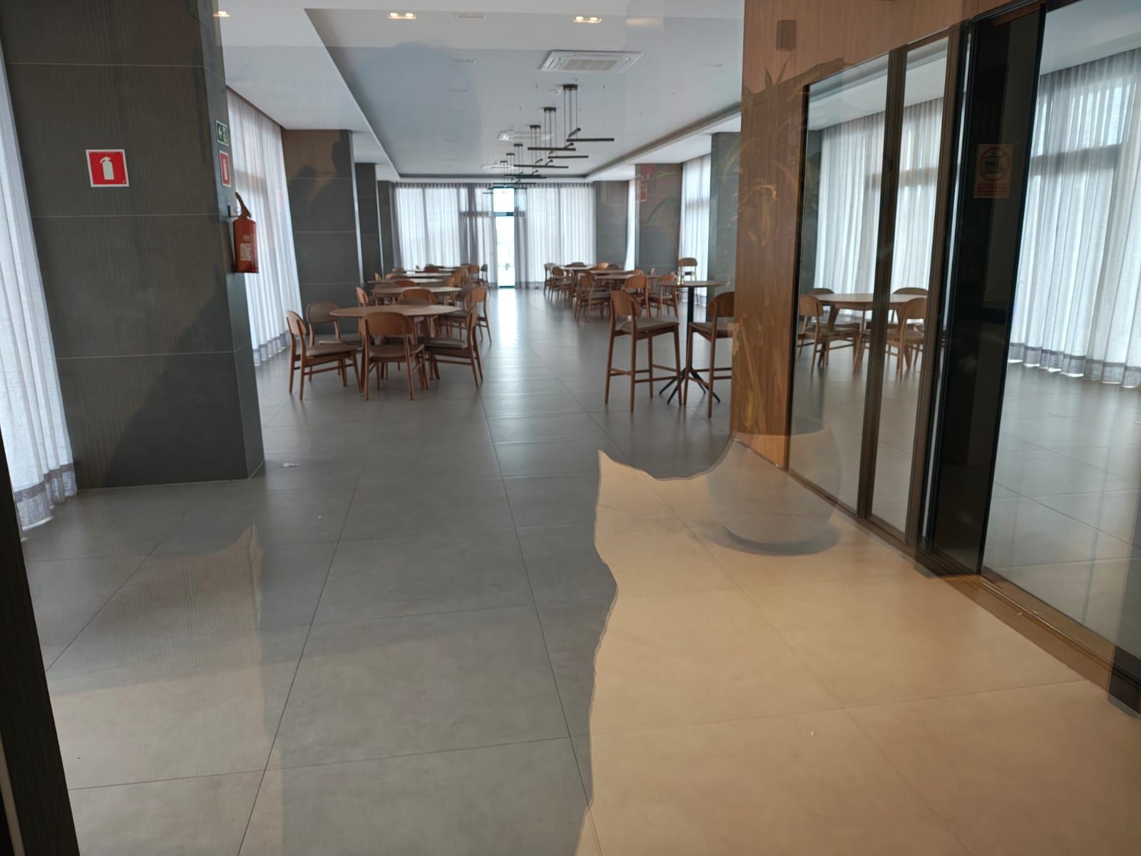 Apartamento, 3 quartos, 193 m² - Foto 2