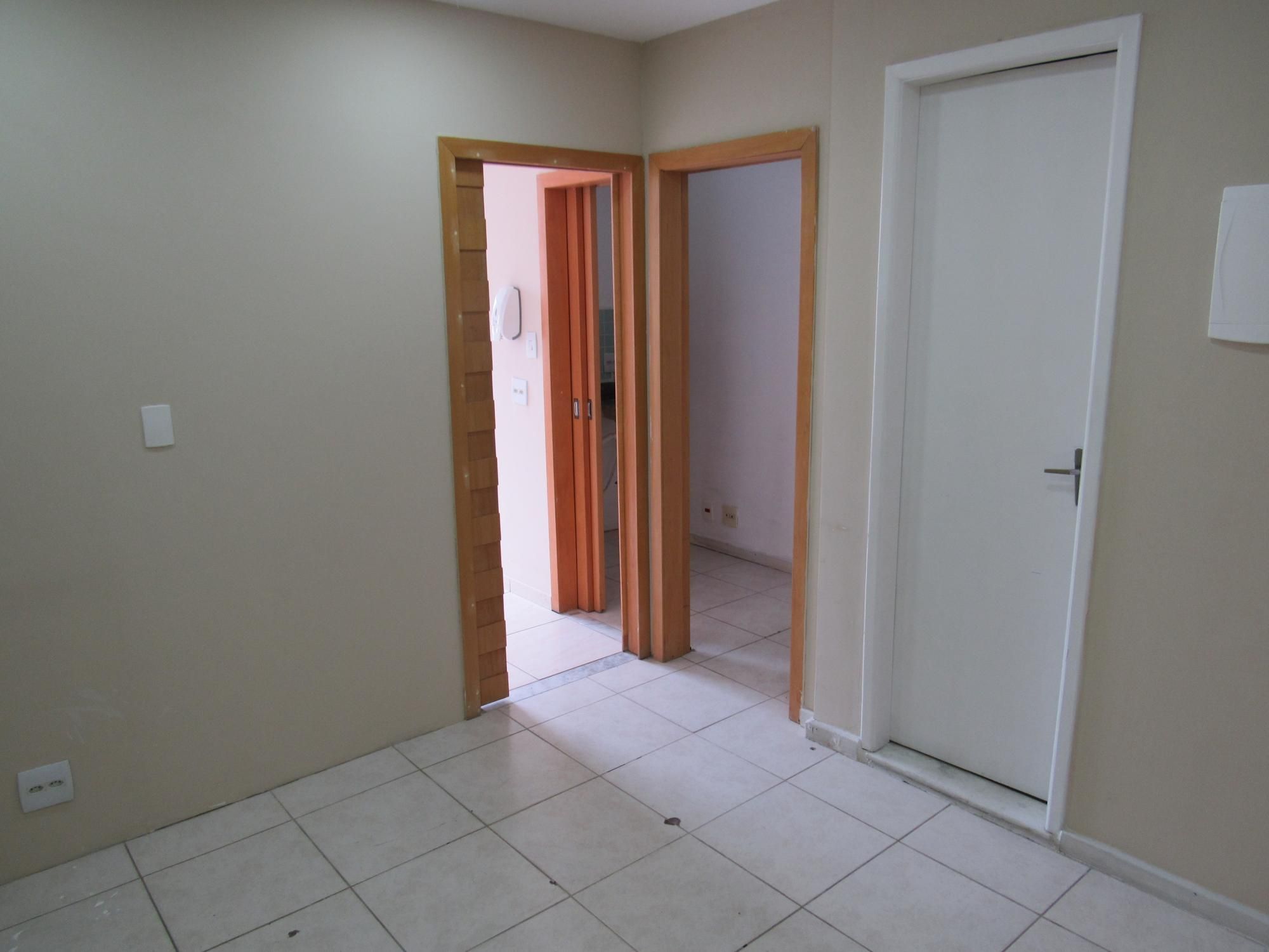 Conjunto Comercial-Sala para alugar com 1 quarto, 33m² - Foto 1