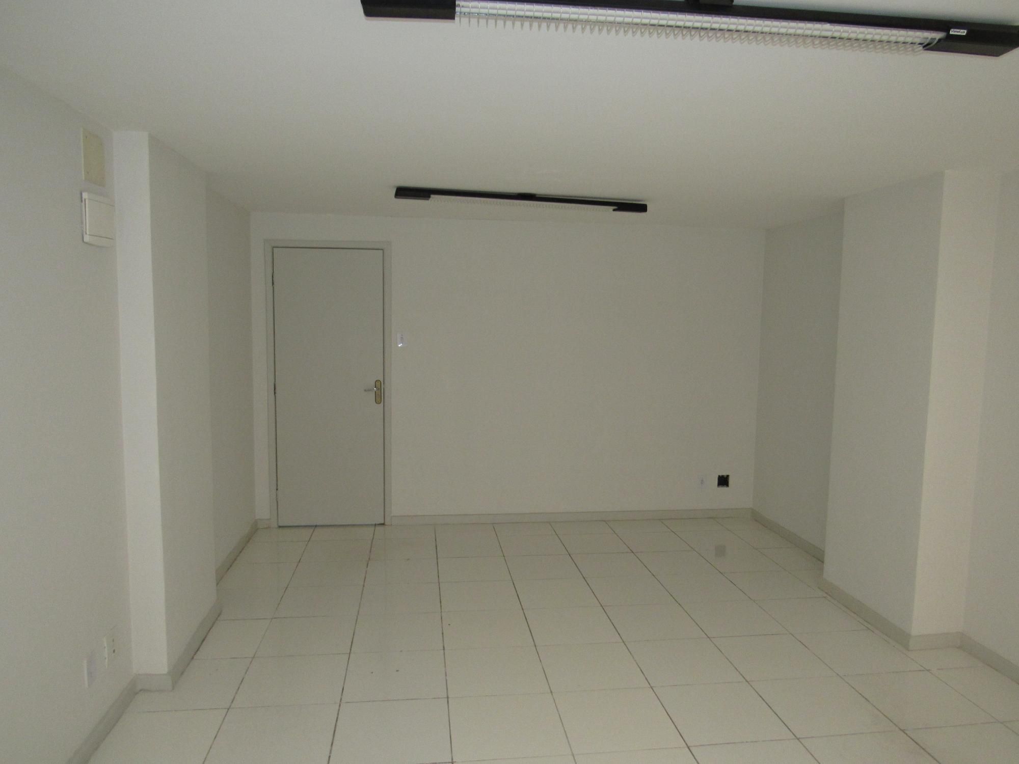 Conjunto Comercial-Sala para alugar com 1 quarto, 23m² - Foto 1