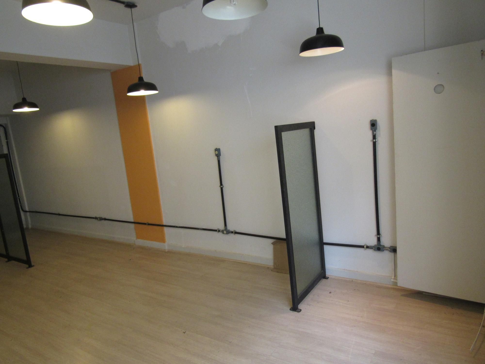 Conjunto Comercial-Sala para alugar com 1 quarto, 34m² - Foto 3