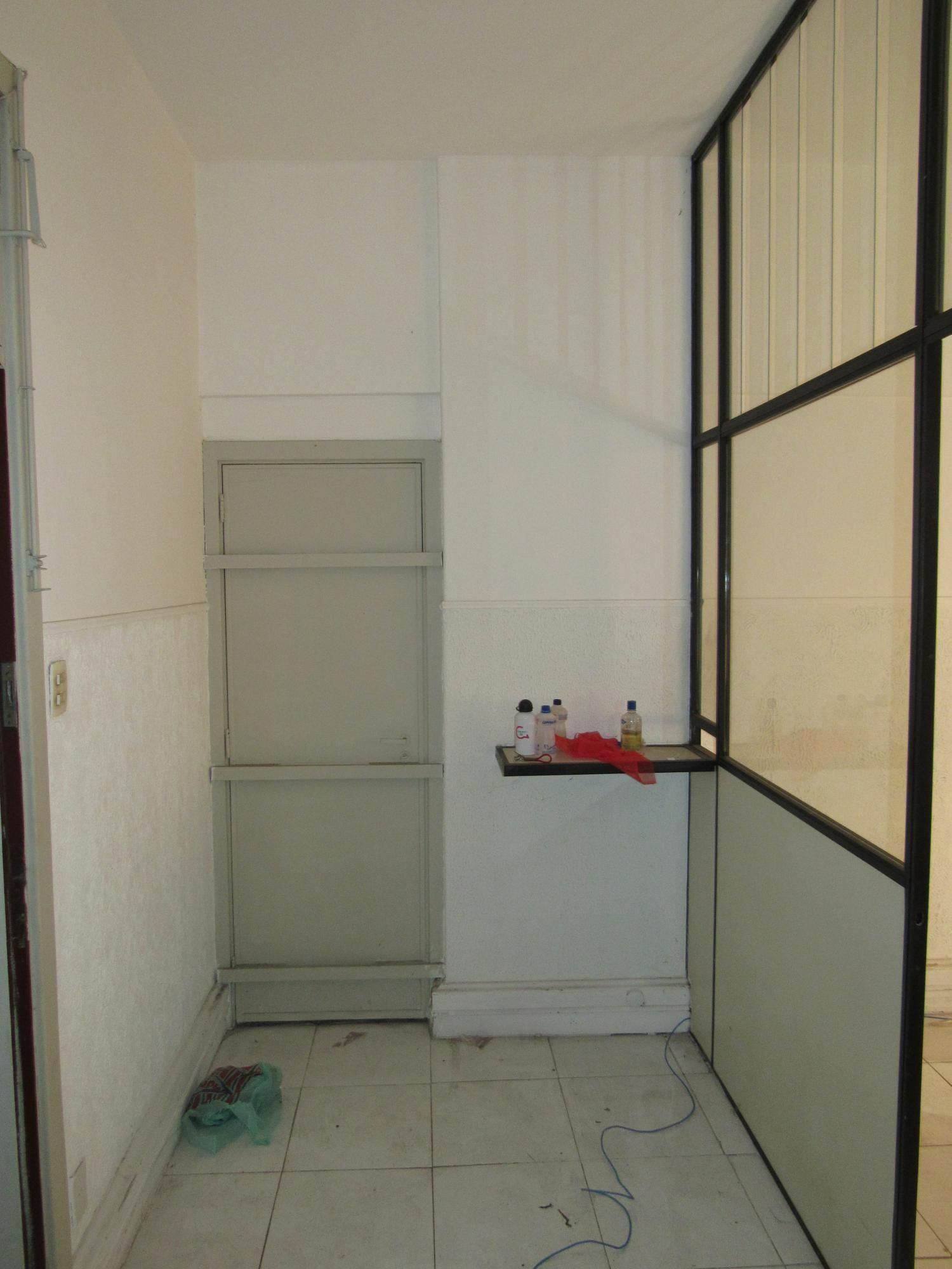 Conjunto Comercial-Sala para alugar com 1 quarto, 18m² - Foto 2