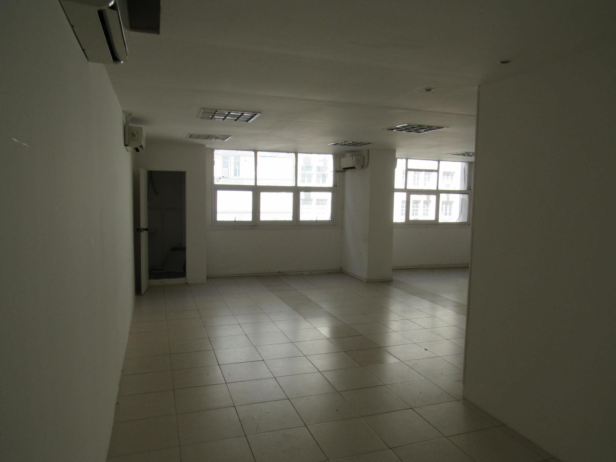 Prédio Inteiro para alugar com 3 quartos, 131m² - Foto 8