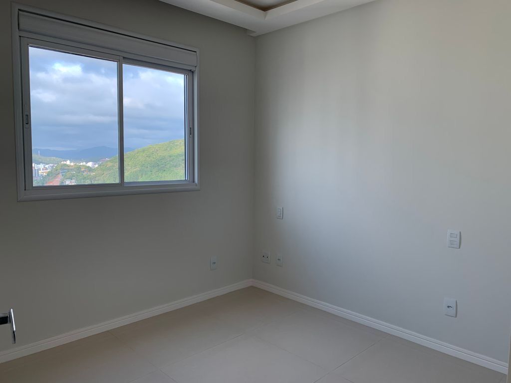 Apartamento à venda com 4 quartos, 150m² - Foto 15